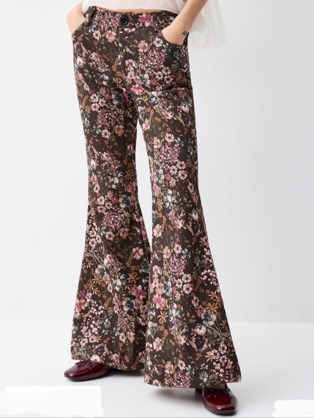 Twik Brown Autumn blossoms Flared Jeans Charming Bunny Size XL Boho Retro New!